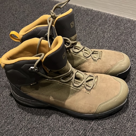 Salomon Hiking Boots - Mens Size 10 - Picture 2 of 7